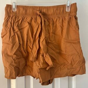 EverEve like new shorts